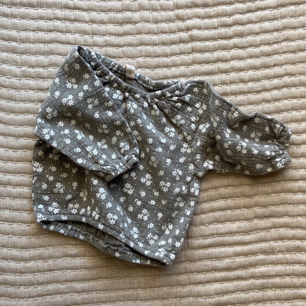 Newborn Baby Bundle - Picture 4 of 10